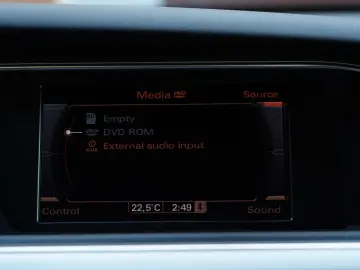 Audi A4 ver-2-0-tdi-dpf-clean-quattro-s-tronic-ambition