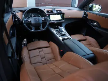 Citroën DS7 4x4 300 OPERA