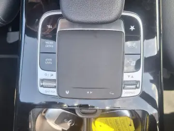Mercedes-Benz A-180