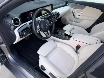 Mercedes-Benz A-250