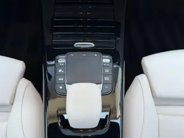 Mercedes-Benz A-250