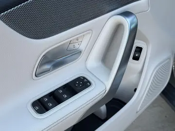 Mercedes-Benz A-250