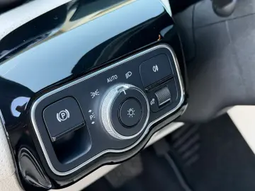 Mercedes-Benz A-250