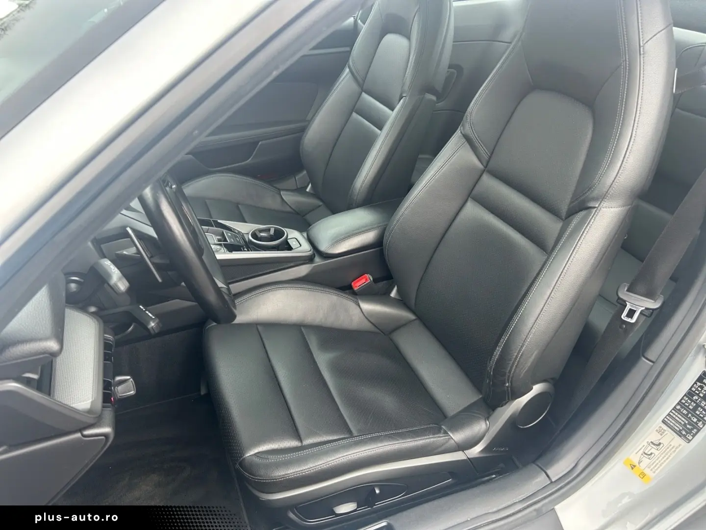PORSCHE 911 Carrera 4 Allrad