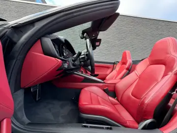 PORSCHE 911 Carrera 4 Cabriolet