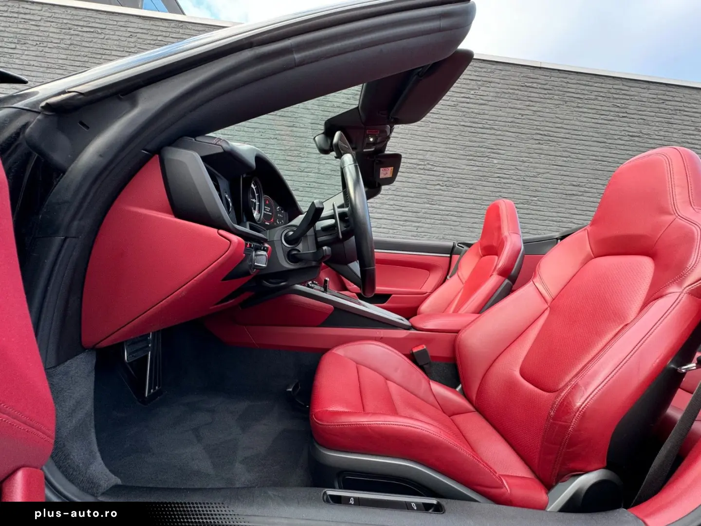PORSCHE 911 Carrera 4 Cabriolet