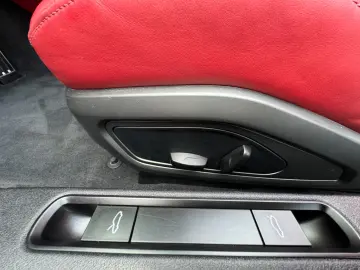 PORSCHE 911 Carrera 4 Cabriolet