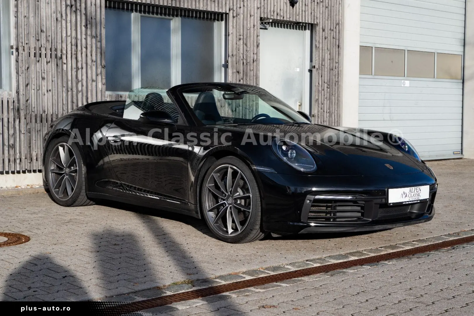 PORSCHE 992 Carrera 4 Cabrio