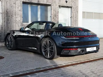 PORSCHE 992 Carrera 4 Cabrio