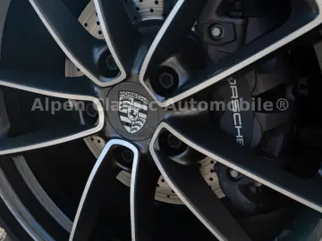 PORSCHE 992 Carrera 4 Cabrio