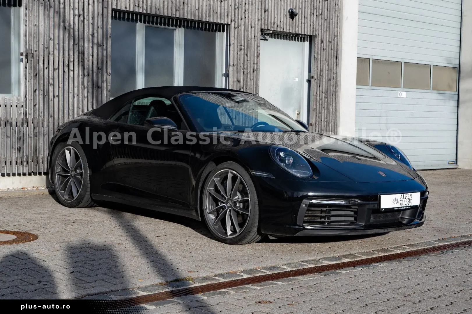 PORSCHE 992 Carrera 4 Cabrio