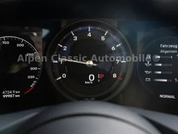 PORSCHE 992 Carrera 4 Cabrio