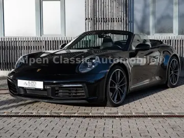 PORSCHE 992 Carrera 4 Cabrio