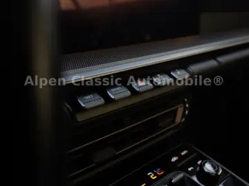 PORSCHE 992 Carrera 4 Cabrio