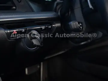 PORSCHE 992 Carrera 4 Cabrio