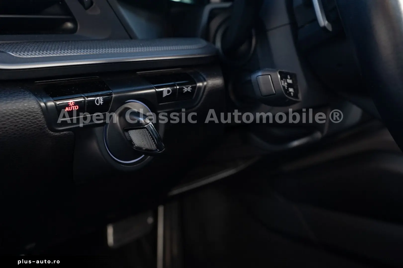 PORSCHE 992 Carrera 4 Cabrio