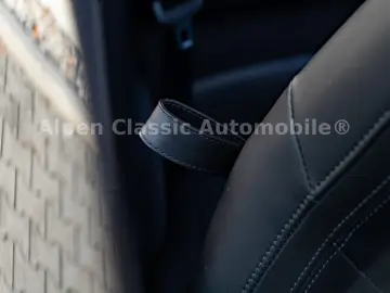 PORSCHE 992 Carrera 4 Cabrio