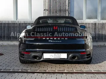 PORSCHE 992 Carrera 4 Cabrio