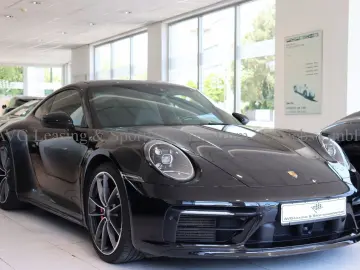 PORSCHE 992 911 Carrera 4S