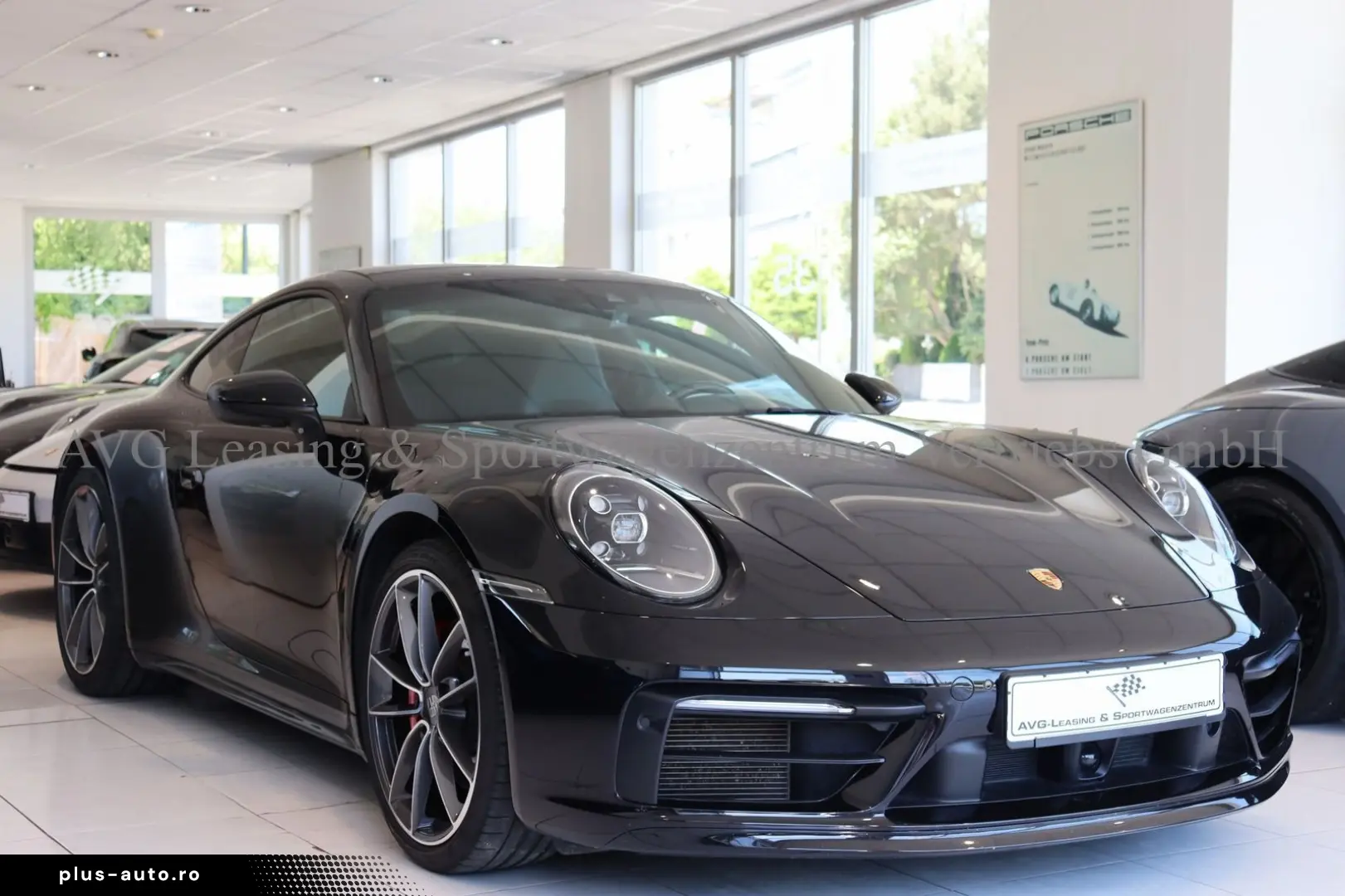 PORSCHE 992 911 Carrera 4S