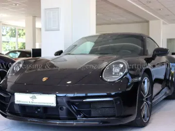 PORSCHE 992 911 Carrera 4S