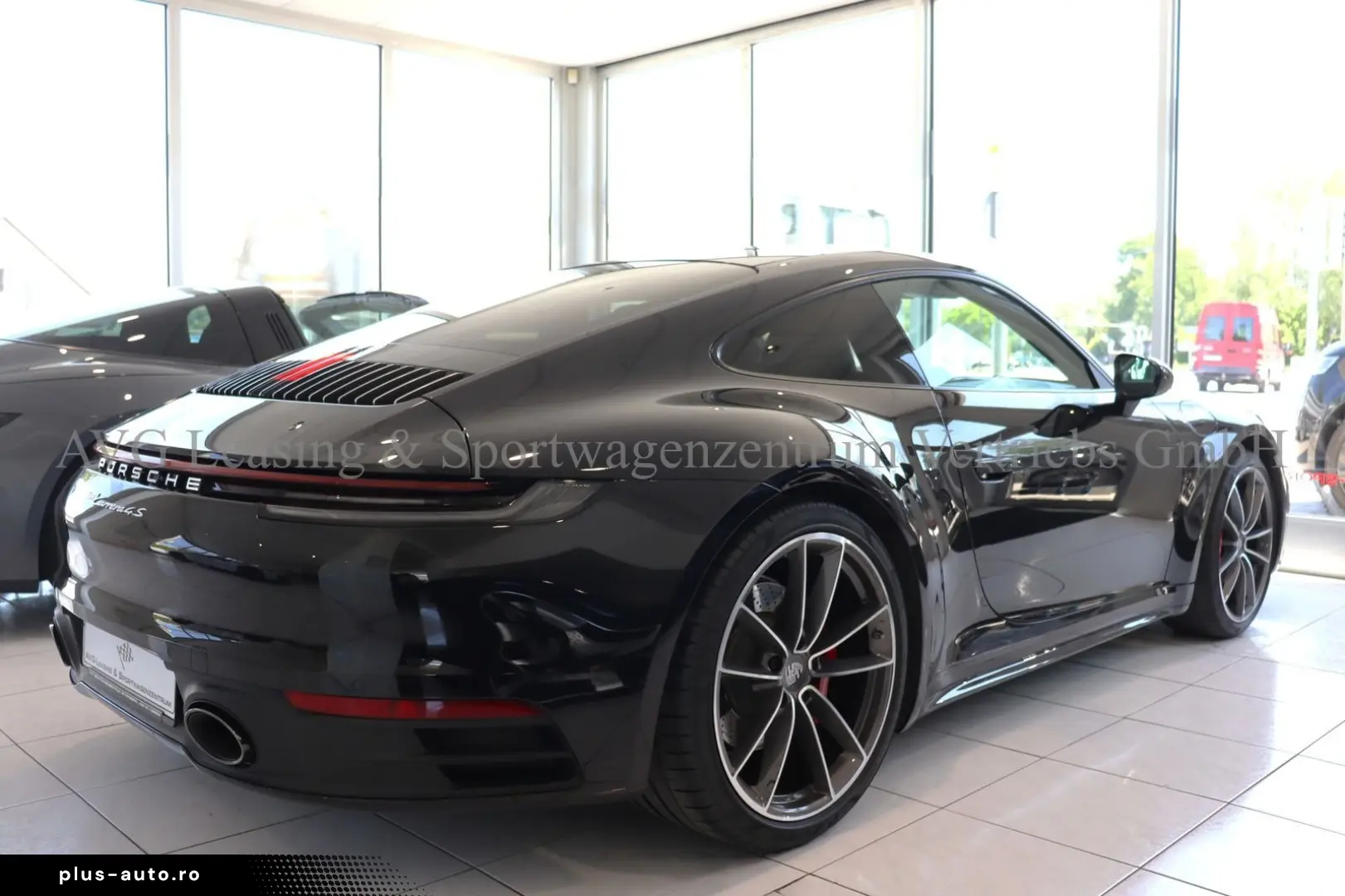 PORSCHE 992 911 Carrera 4S