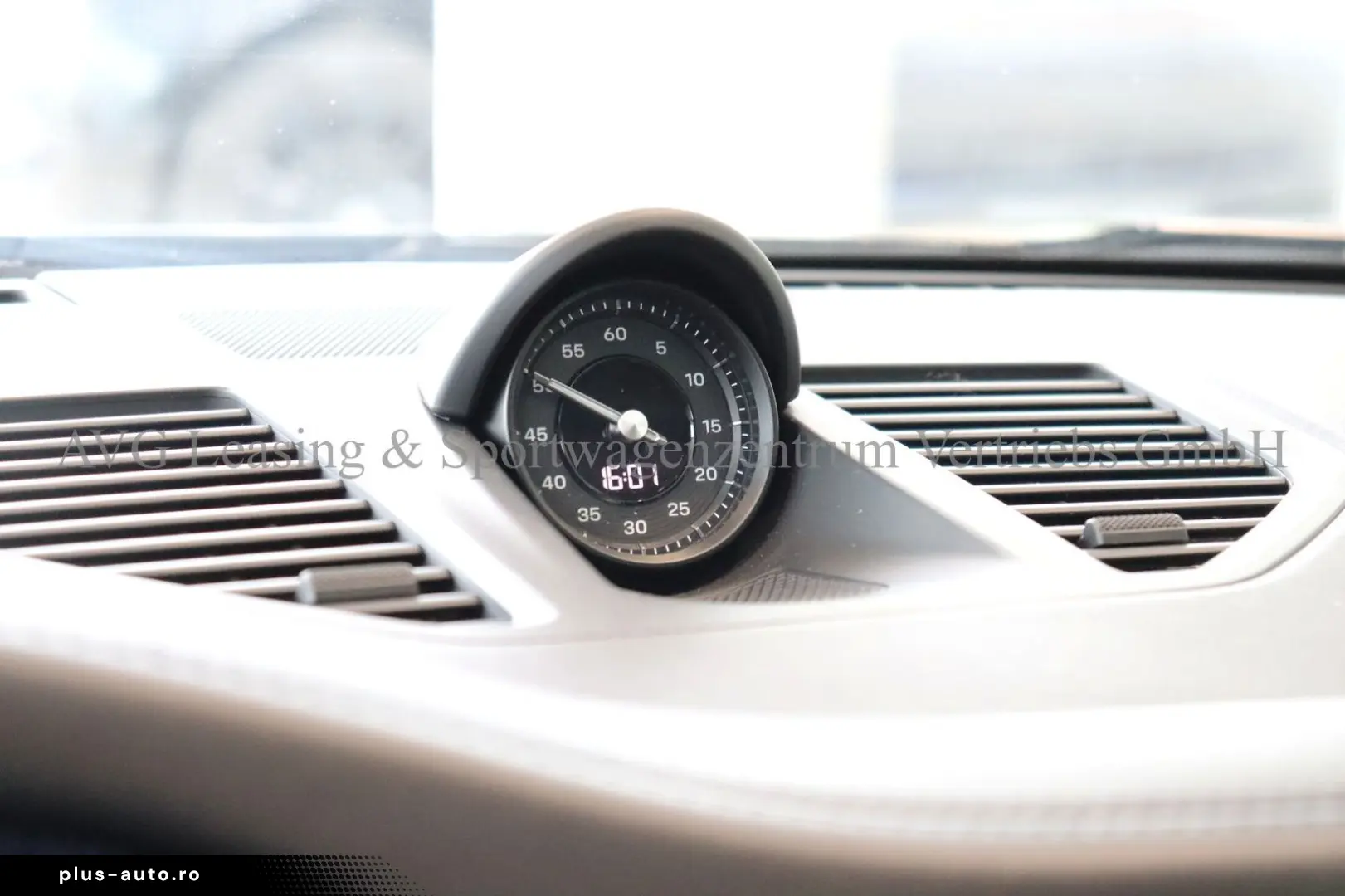 PORSCHE 992 911 Carrera 4S
