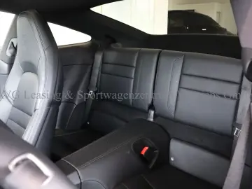 PORSCHE 992 911 Carrera 4S