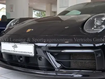 PORSCHE 992 911 Carrera 4S