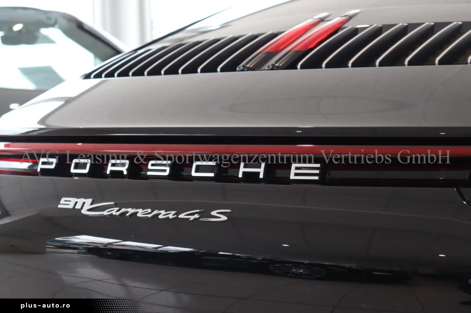 PORSCHE 992 911 Carrera 4S