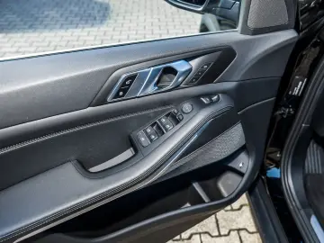 BMW X5 xDrive45e
