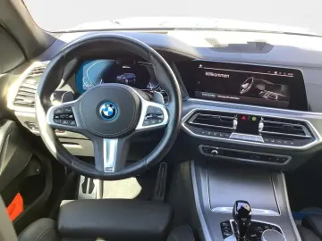 BMW X5 xDrive45e