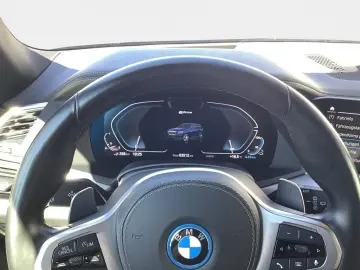 BMW X5 xDrive45e