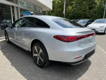 MERCEDES-BENZ EQS  450