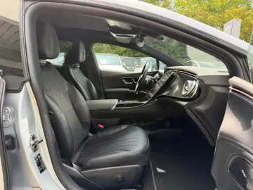 MERCEDES-BENZ EQS  450