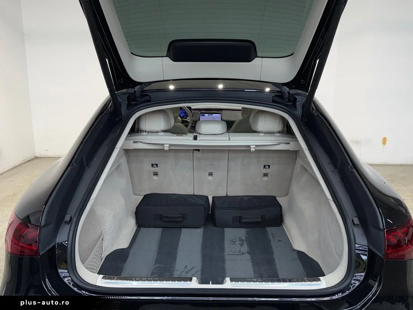 MERCEDES-BENZ EQS 450