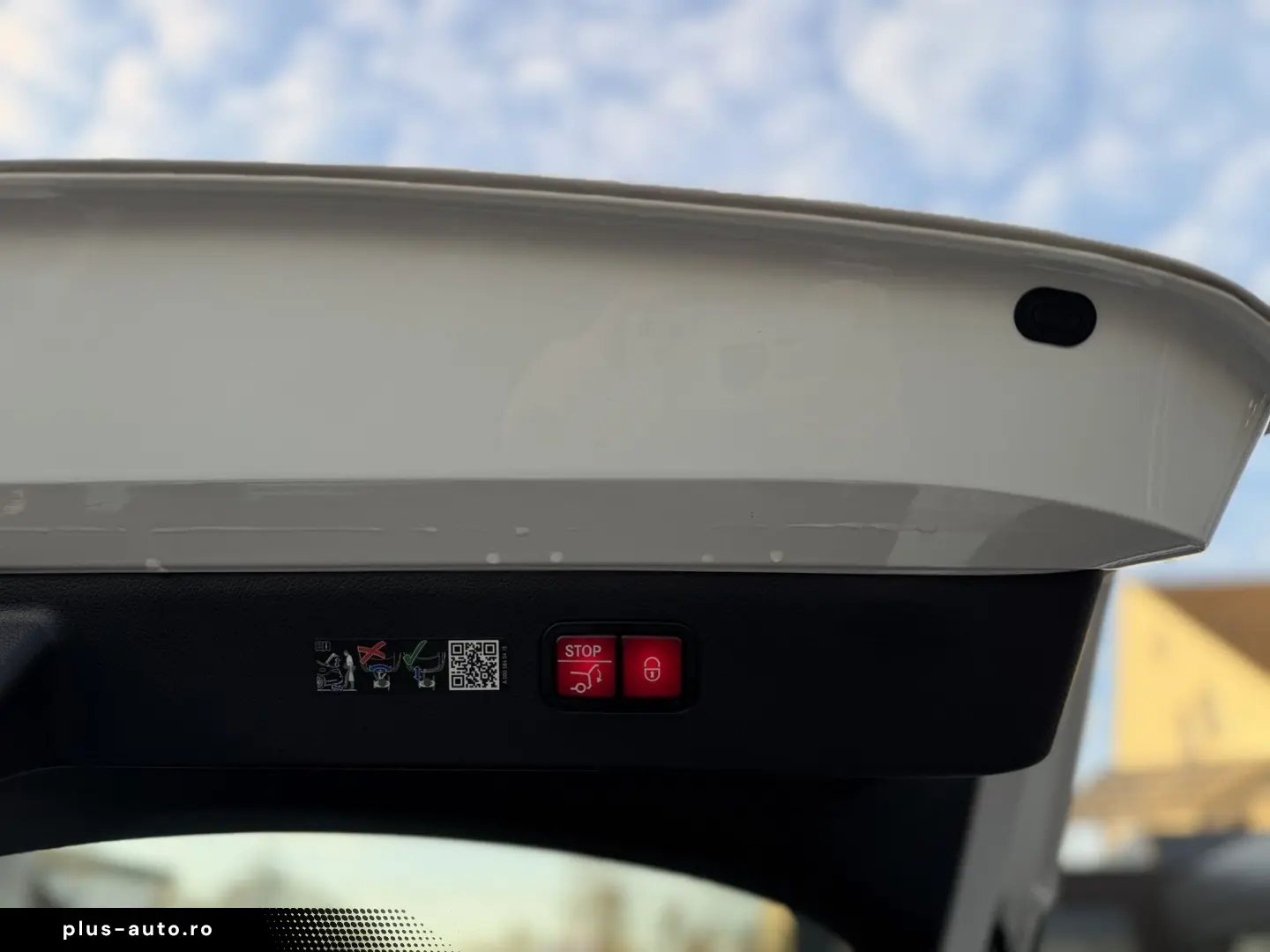 MERCEDES-BENZ EQS 450