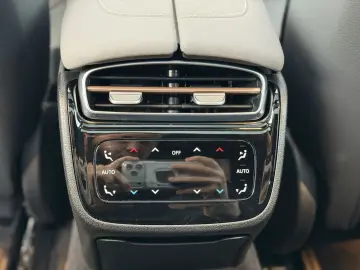 MERCEDES-BENZ EQS 450