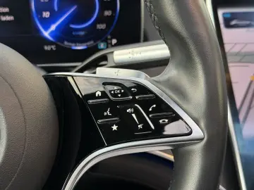MERCEDES-BENZ EQS 450