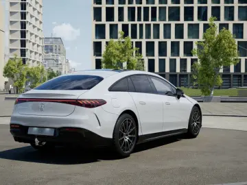 MERCEDES-BENZ EQS 450