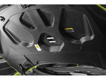 LAMBORGHINI Revuelto AD PERSONAM - VERDE CITREA   ROSSO MARS
