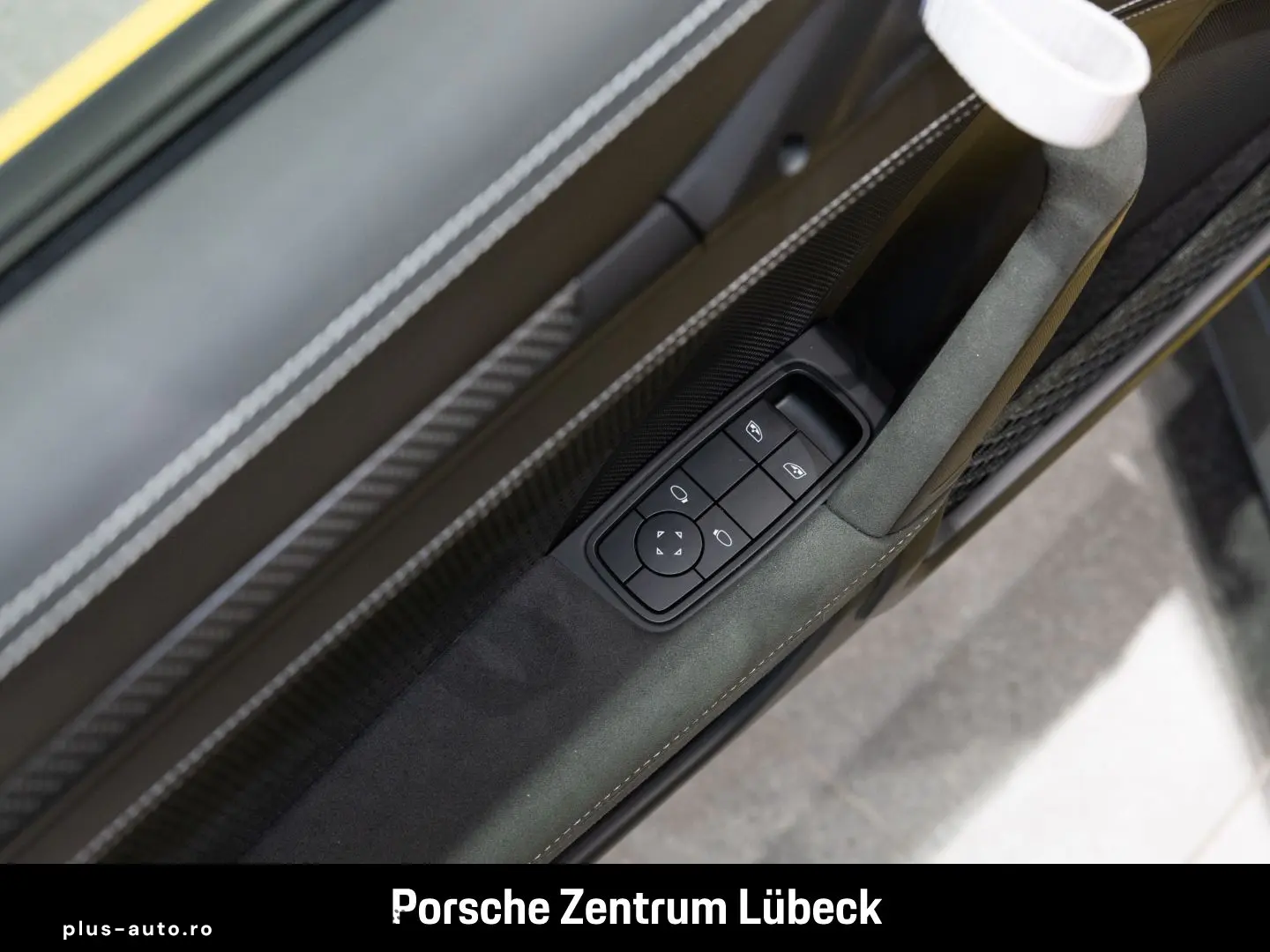 PORSCHE 992 911 GT3 RS Clubsportpaket Liftsystem-VA BOSE