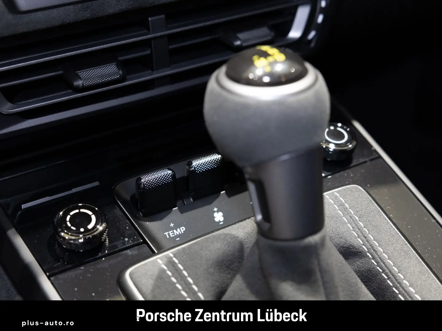PORSCHE 992 911 GT3 RS Clubsportpaket Liftsystem-VA BOSE