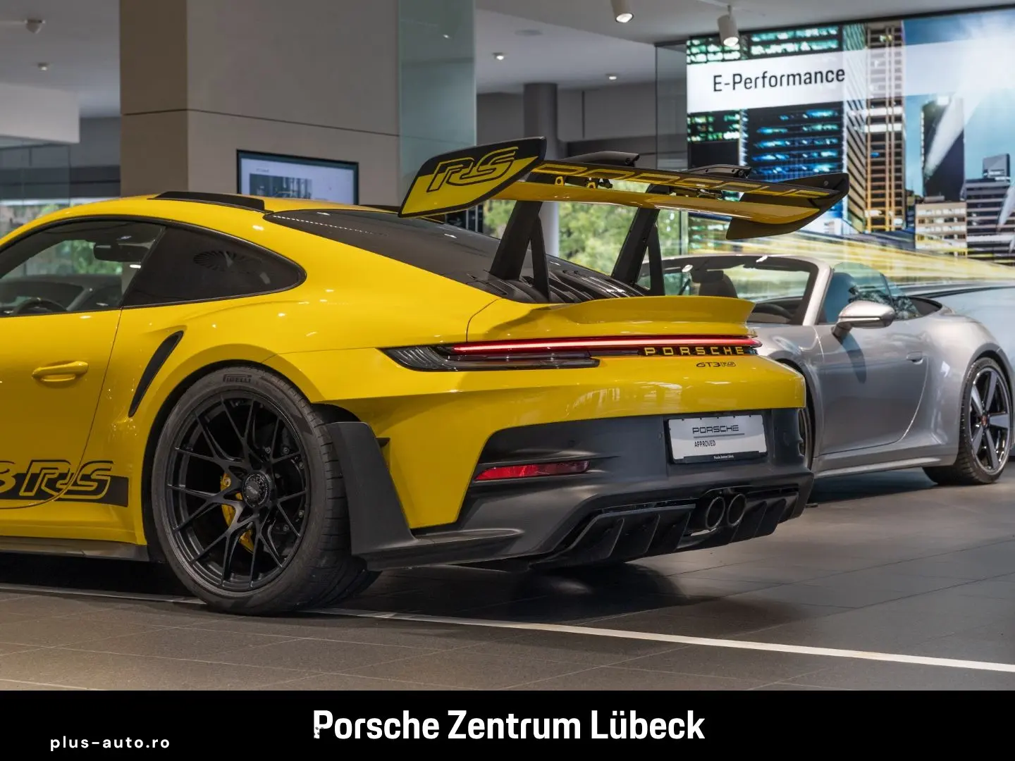 PORSCHE 992 911 GT3 RS Clubsportpaket Liftsystem-VA BOSE