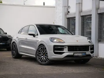 PORSCHE E-Hybrid Coupé SPORTDESIGN-PAKET-INNO-BOSE-22 T
