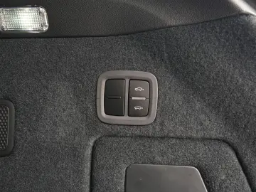 PORSCHE E-Hybrid Coupé SPORTDESIGN-PAKET-INNO-BOSE-22 T