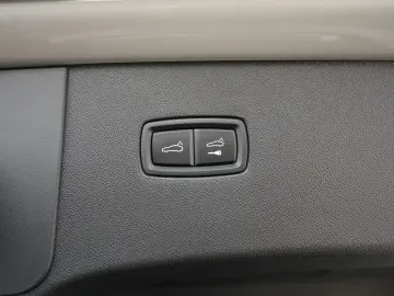PORSCHE E-Hybrid Coupé SPORTDESIGN-PAKET-INNO-BOSE-22 T