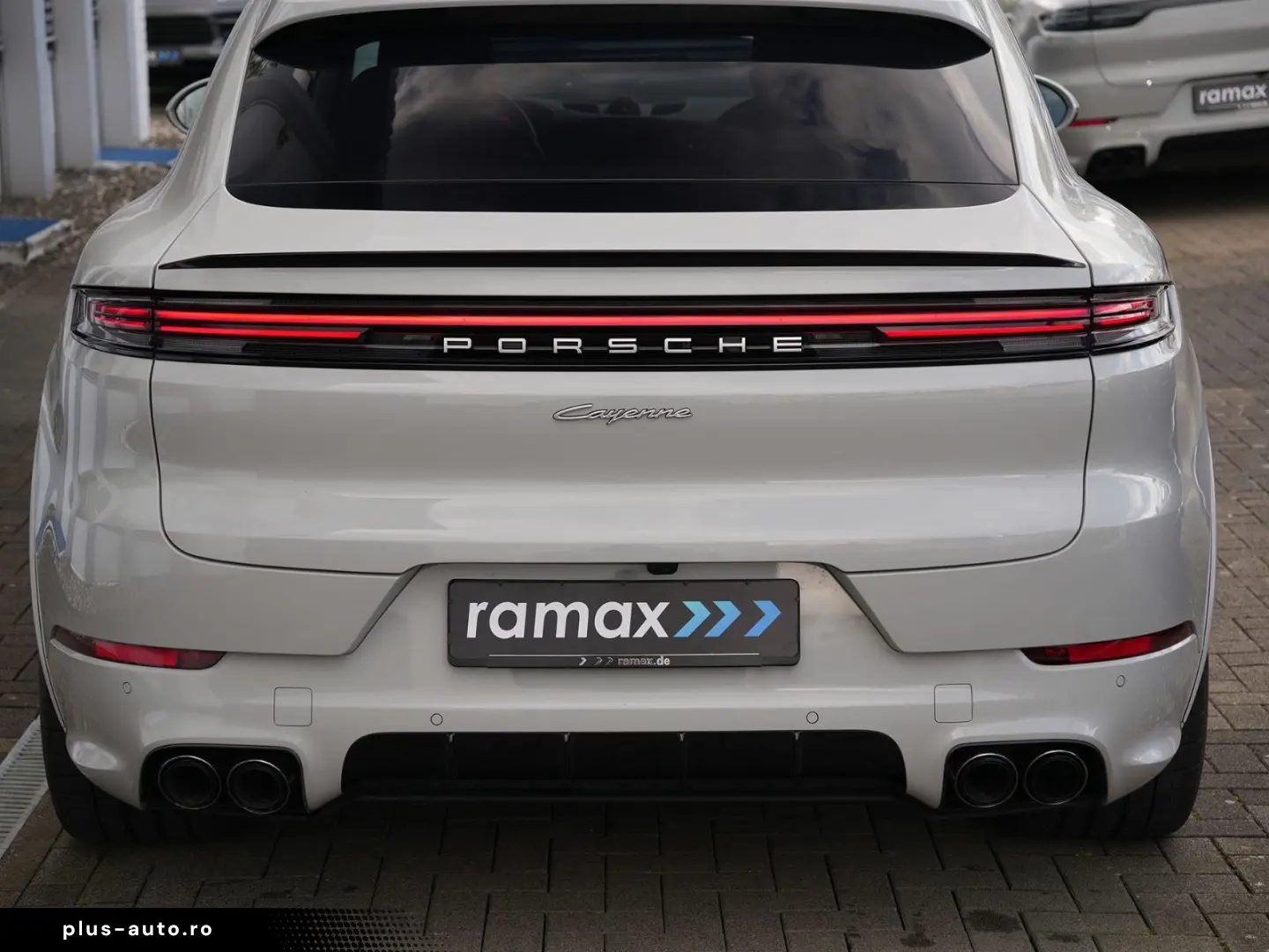 PORSCHE E-Hybrid Coupé SPORTDESIGN-PAKET-INNO-BOSE-22 T