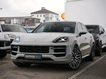 PORSCHE E-Hybrid Coupé SPORTDESIGN-PAKET-INNO-BOSE-22 T