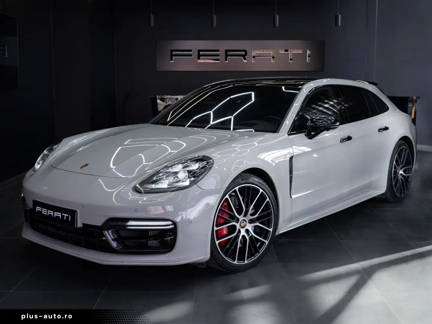 PORSCHE Panamera Sport Turismo